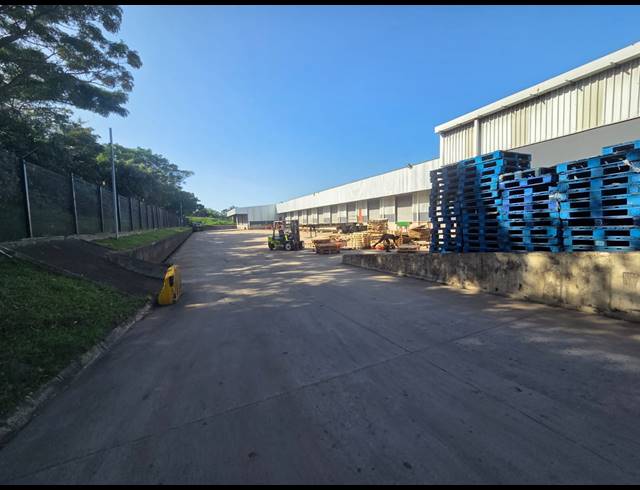20,000M² WAREHOUSE FOR SALE IN PROSPECTON INDUSTRIAL